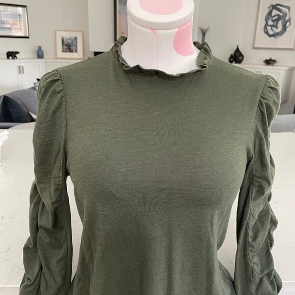 Anthropologie Maeve LS Frill Neck Ruched Sleeve Cotton Modal Top Green XS NWOT - Picture 3 of 12